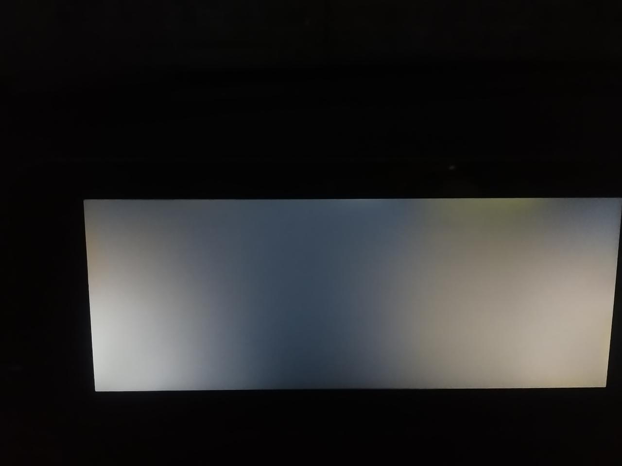 捷途x70 plus 兄弟们这车机是不是屏幕漏光？还是正常？