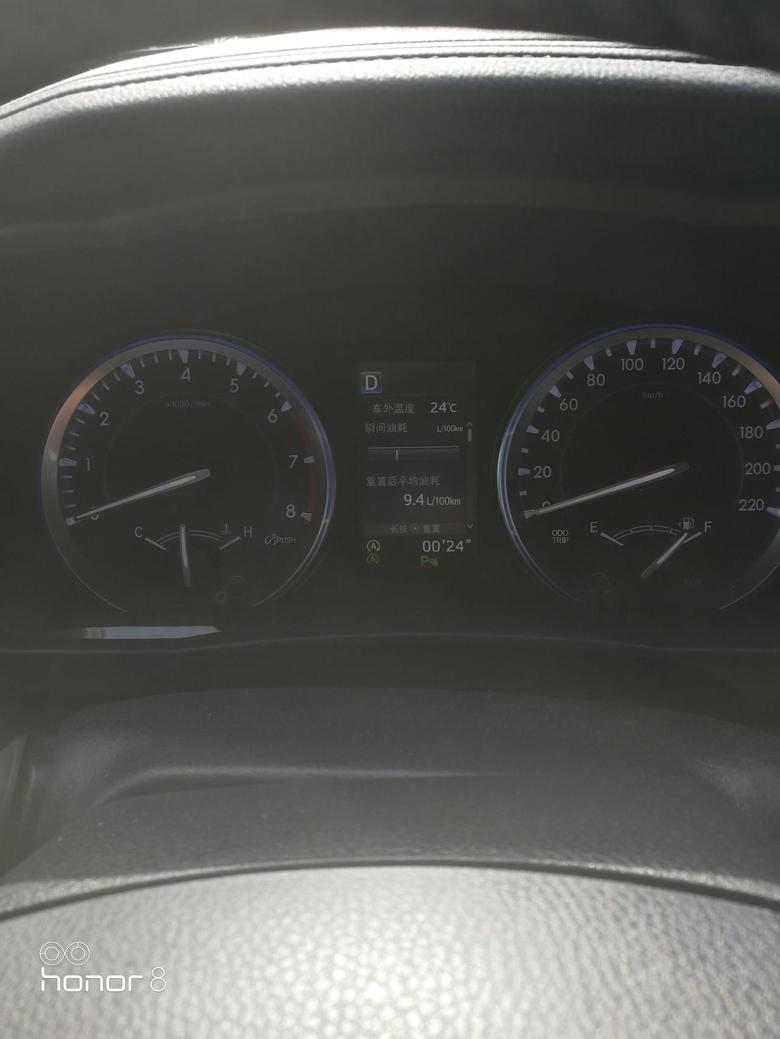 汉兰达 高速多点，目前三千公里，综合油耗9.4，不知准不准？