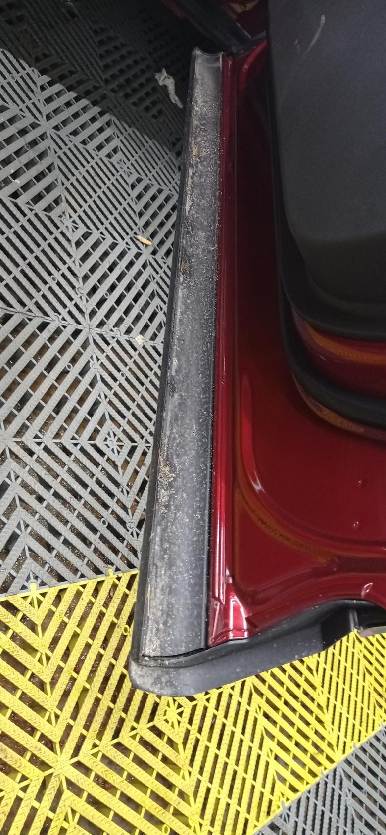 昂科威s 车门下脏死了，听说装密封条可以解决。有车友试过吗，效果如何？