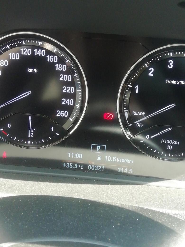 宝马1系 宝马x1，2019款1.5t的尊享版，开了500公里，油耗百公里10.6L，你们的耗油是多小呢？我的油耗那么高是哪里坏了吗？