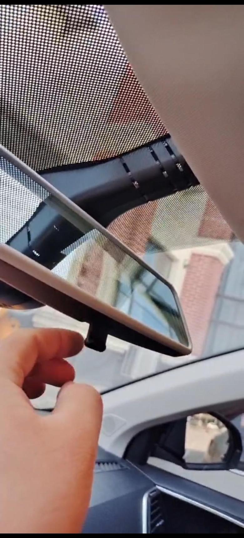 捷达vs5 请问大家，车内后视镜防眩目拨杆不管用啦是咋回事，就是安装行车记录仪以后就不管事了！