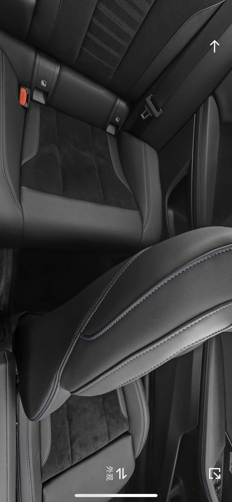 宝马4系 新4系的这款黑色翻毛皮座椅要加价选装吗？