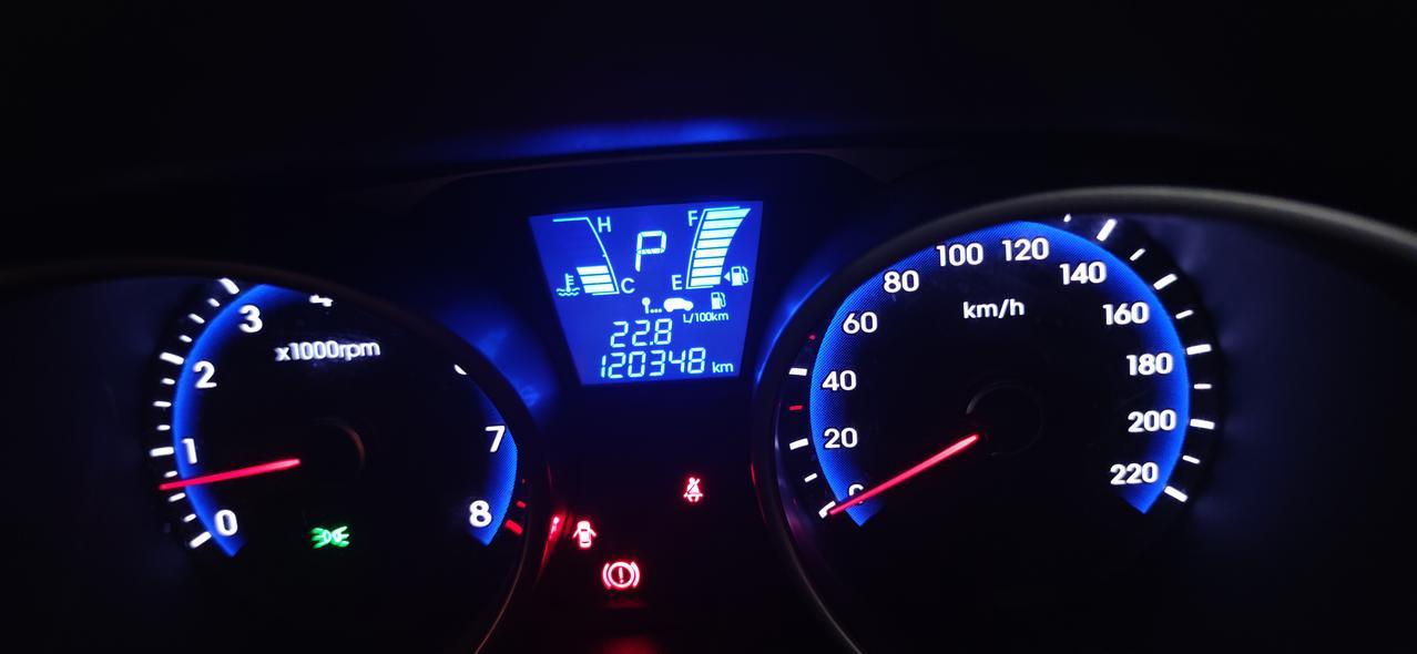 现代ix35 问一下各位车友专家，图片的22.8L/km是油耗吗？还有换了火花塞会影响油耗吗？?能耗分享