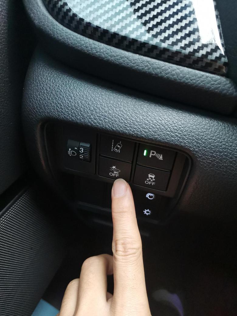皓影 大神帮看看，这个按钮功能开启之后，汽车为啥没有主动制动效果，感觉没用啊