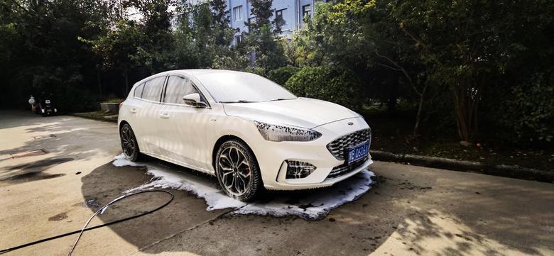 福克斯 自己洗车是真的爽