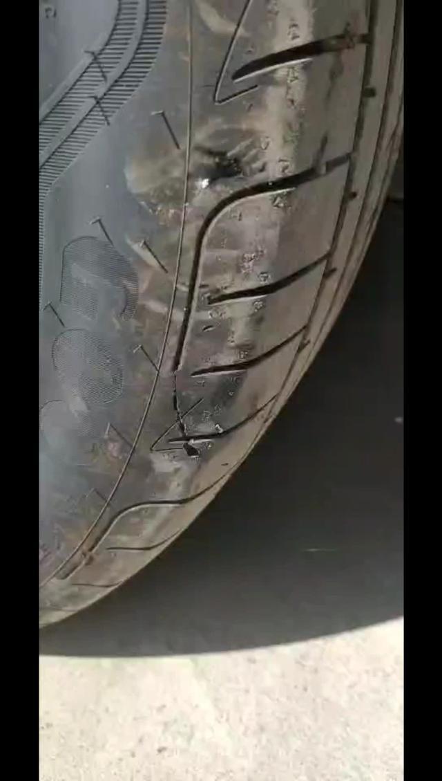 领克05 车胎被锋利的石头蹭了一下，这样会影响行驶吗