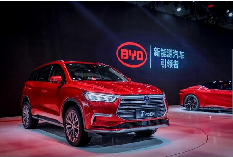 在近期落幕的上海国际车展上，全球首发车型数量创历史新高。作为比亚迪2019年最重磅的车型，市场期待值颇高的比亚迪全新A+级SUV宋Pro甫一亮相便受到热烈关注，斩获2019上海车展\