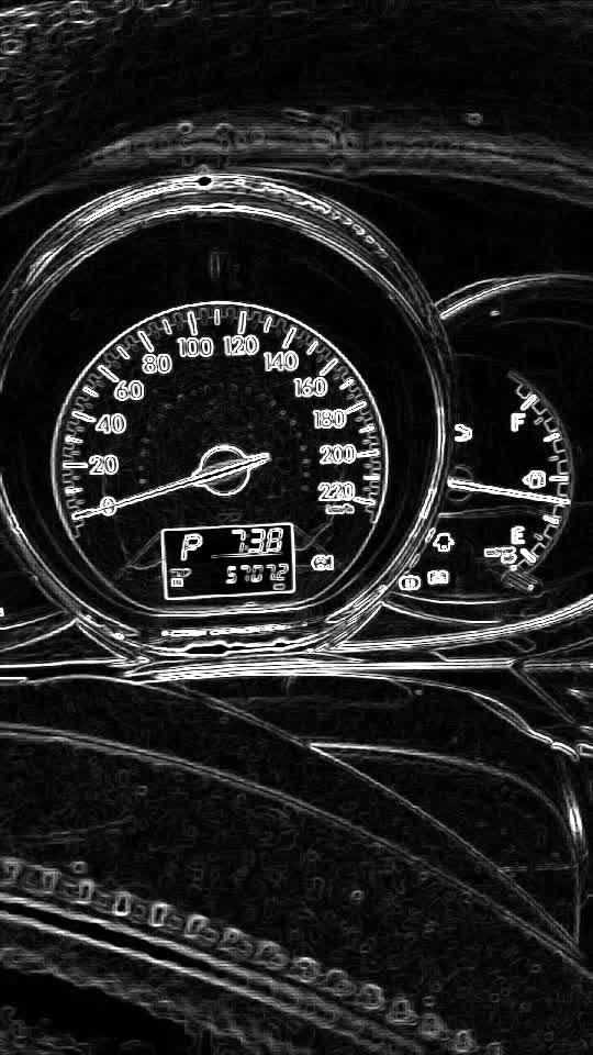 丰田威驰17款1.5升自动挡，裸车价格7.2，落地8.9。市区油耗6升/百公里。