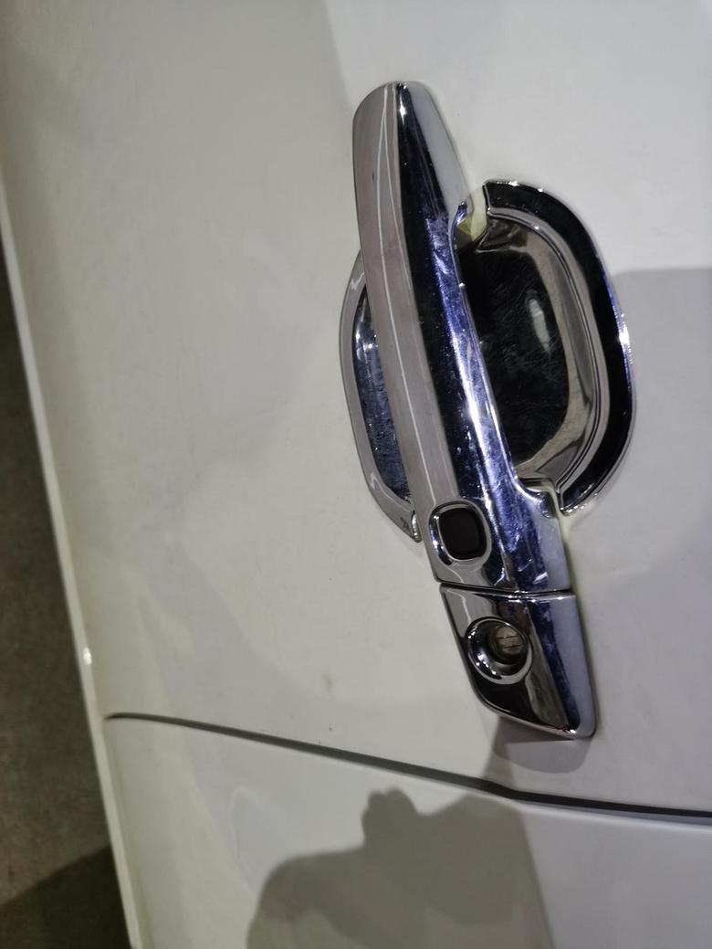 我的比亚迪F3外面车把手一键锁车不好用了，是什么问题？有隐藏功能？还是通病？有同样的车主么？