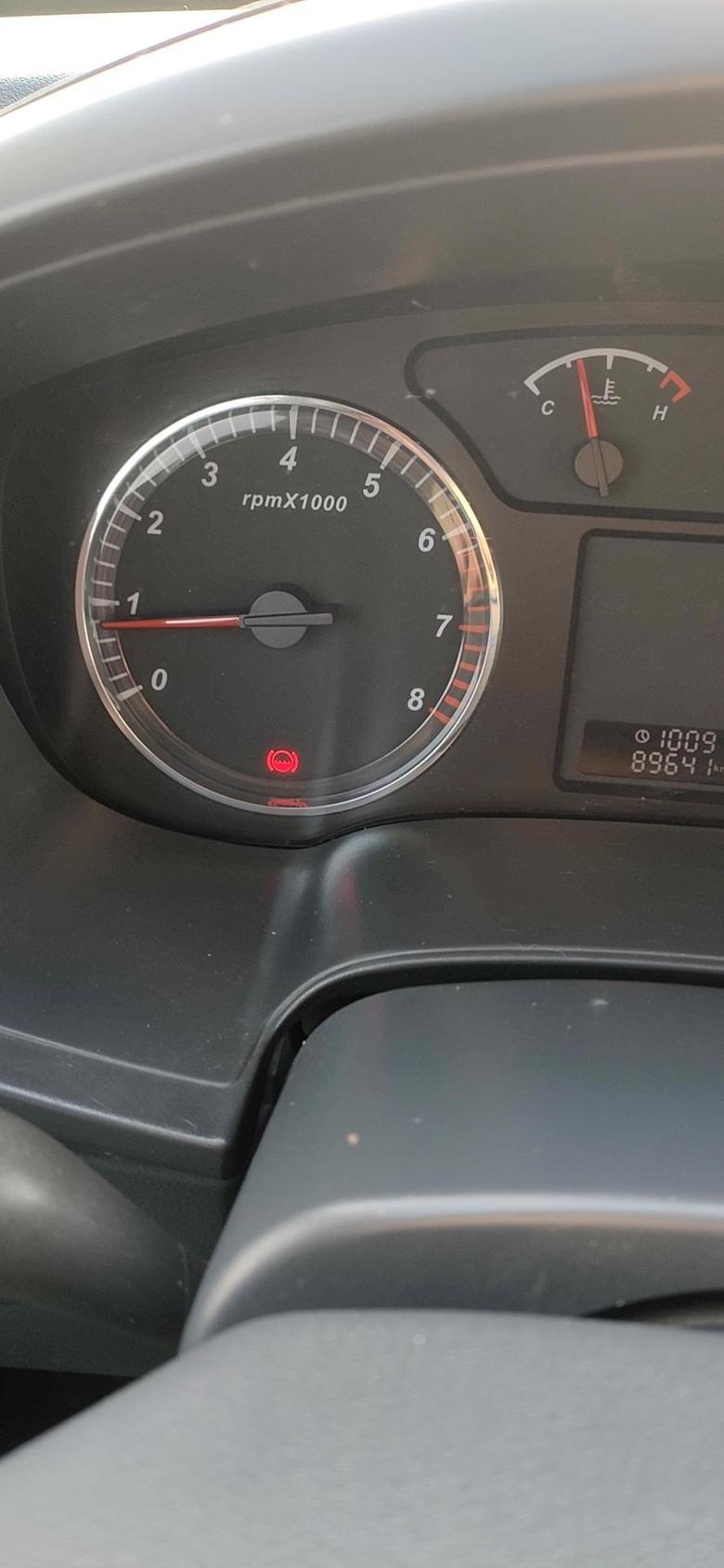 风骏52.4汽油，这个故障灯是什么意思