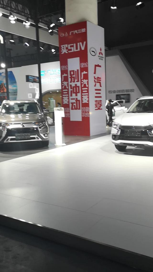 劲炫asx 广汽三菱展台，参展的都是SUV。