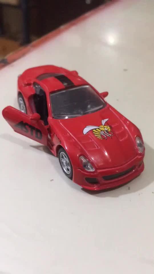 雪铁龙c3 xr 看看红色的这款玩具车模型，怎么样呢？