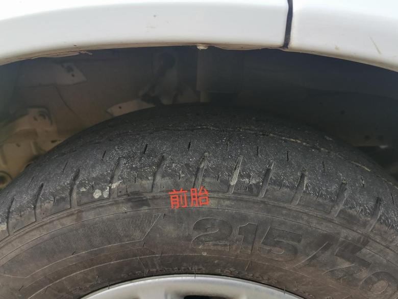 特顺 胎压多少合适，三万公里前轮胎磨损这样正常吗？
