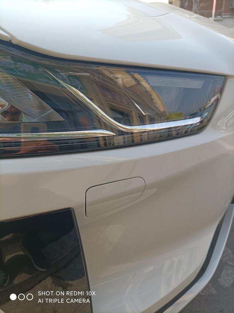 捷豹i pace 2018款指导价63.08万的I PACE400S有没有大灯清洗器，车上看着有，可一次都没打开过