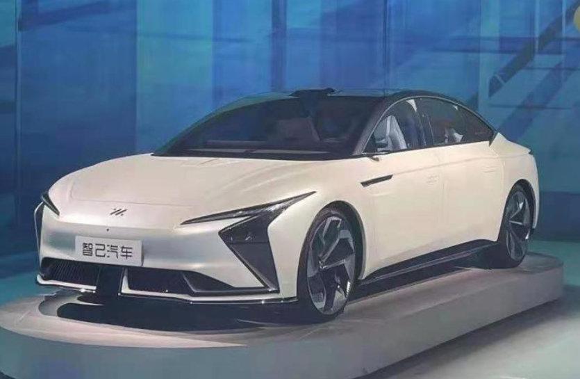 智己l7 智己首款纯电轿车将于上海车展启动预定​​​
