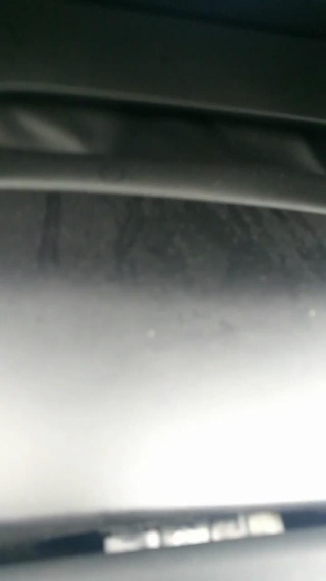 荣威i5 提车刚三个月，方向盘有异响，往左打比较明显，往右不太明显，视频里可能听得不太清晰。有遇到类似情况的吗