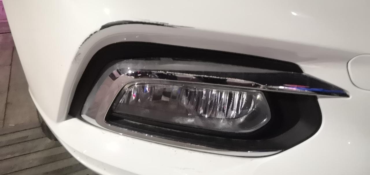 荣威i5 刚买的新车昨天新手倒车刮碰了如下补漆大约需要多少钱