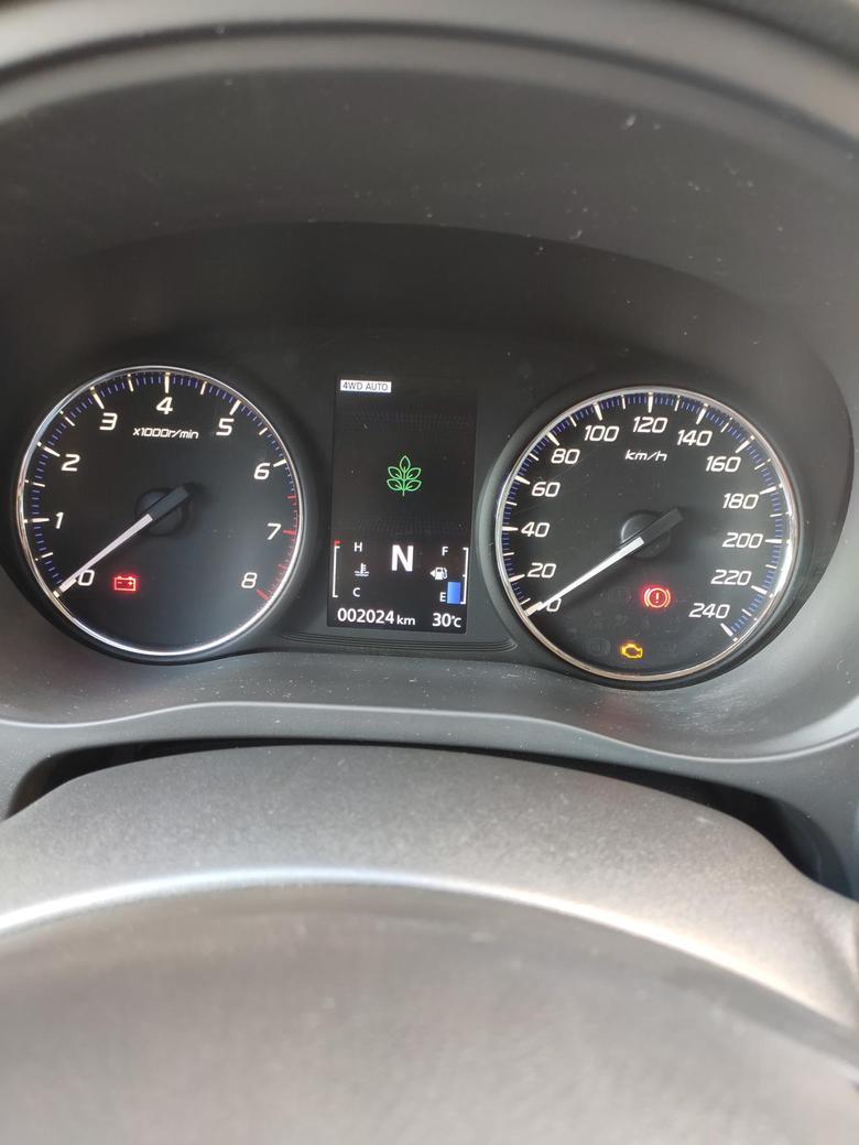 欧蓝德 新车，才2千公里，这是提示冷却液要没了是吗