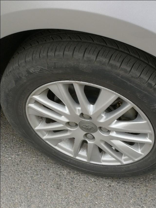 一汽丰田威驰车轮胎行驶多少公里或使用多长时间需要更换？