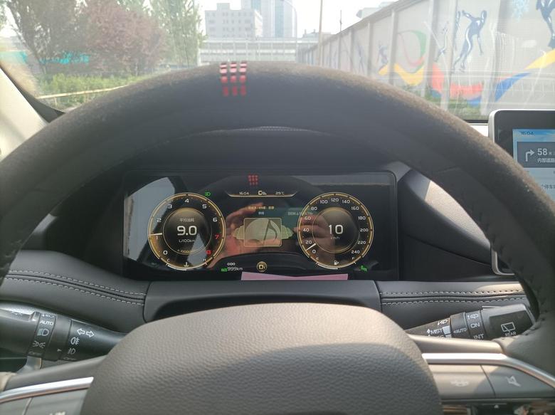 豪越北京，平均车速24，感觉还可以！