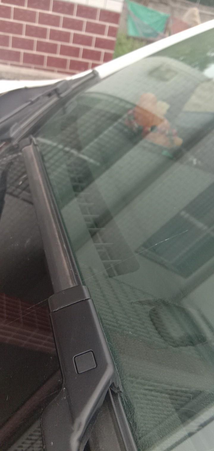 为什么二零一九款的福睿斯前挡风玻璃换了玻璃福耀的为什么会裂的?是型号不对还是玻璃太水了在修理厂换的、