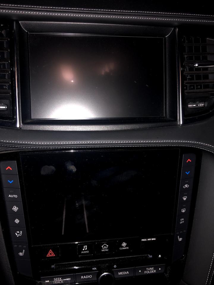 各位大神：英菲尼迪QX50中控台的屏幕上能显示手机导航吗？