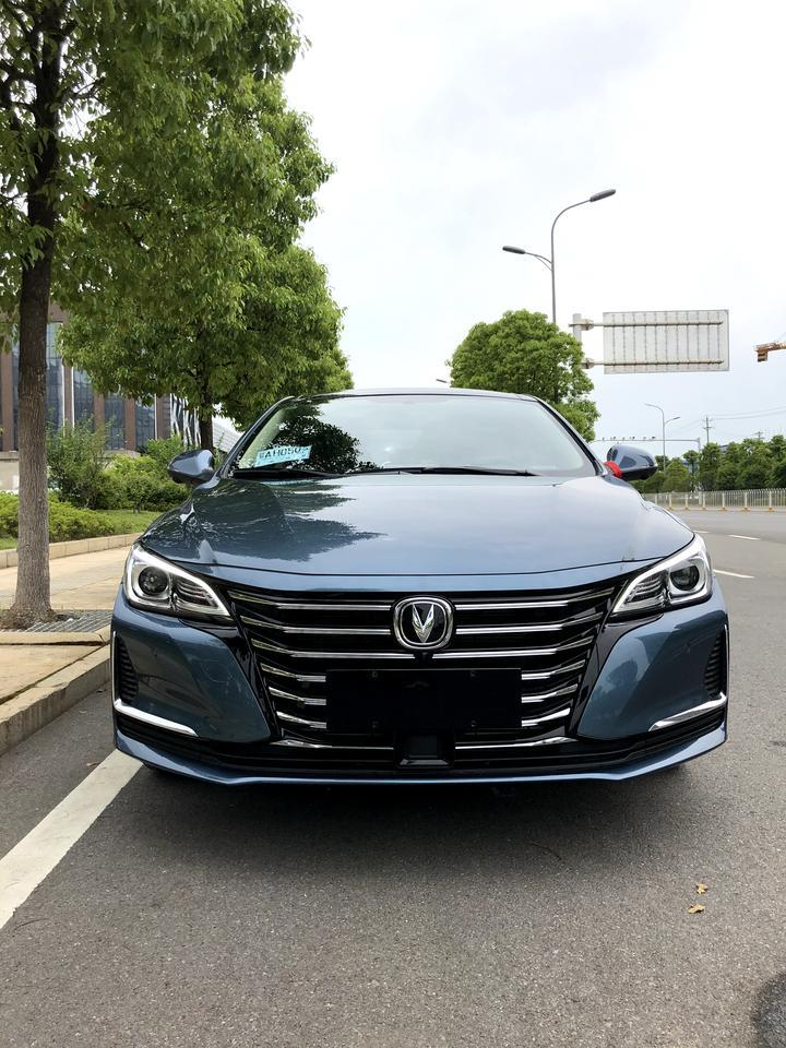 蓝色锐程CC已经提车一周了，人在武汉找组织呀，有的麻烦拉我一下咯，第一辆车不太懂。