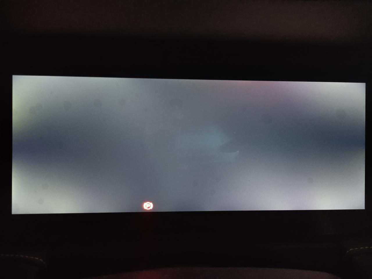 捷途x90黑天时发现大屏在黑色背景下四周发白，车友们有这样的问题么？看着很别扭啊