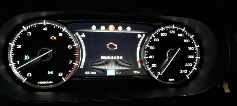 21款传祺M6尊享版，新车跑了还不到100公里，仪表显示排放系统故障灯，怎么回事？
