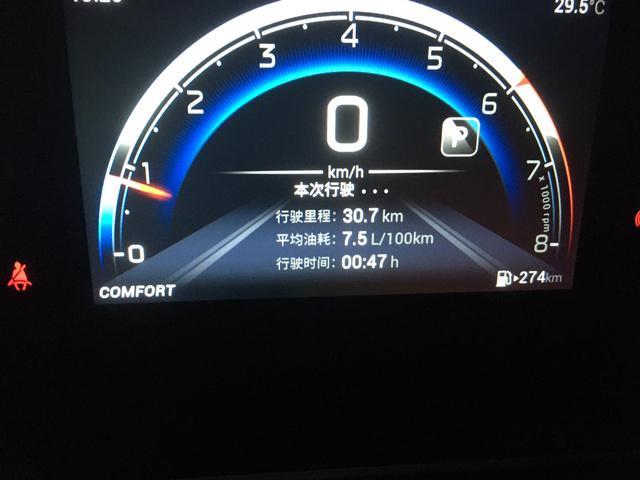 传祺m6市区13.5，高速今天试了一下7.5.1.7吨的车，这个油耗正常水平.
