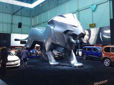 标致508l标致在今年日内瓦车展上发布了新一代“狮王”——全新标致508（R83）。与以往的狮王不同，新一代狮王更凶猛，更敏捷，但身材更小。
