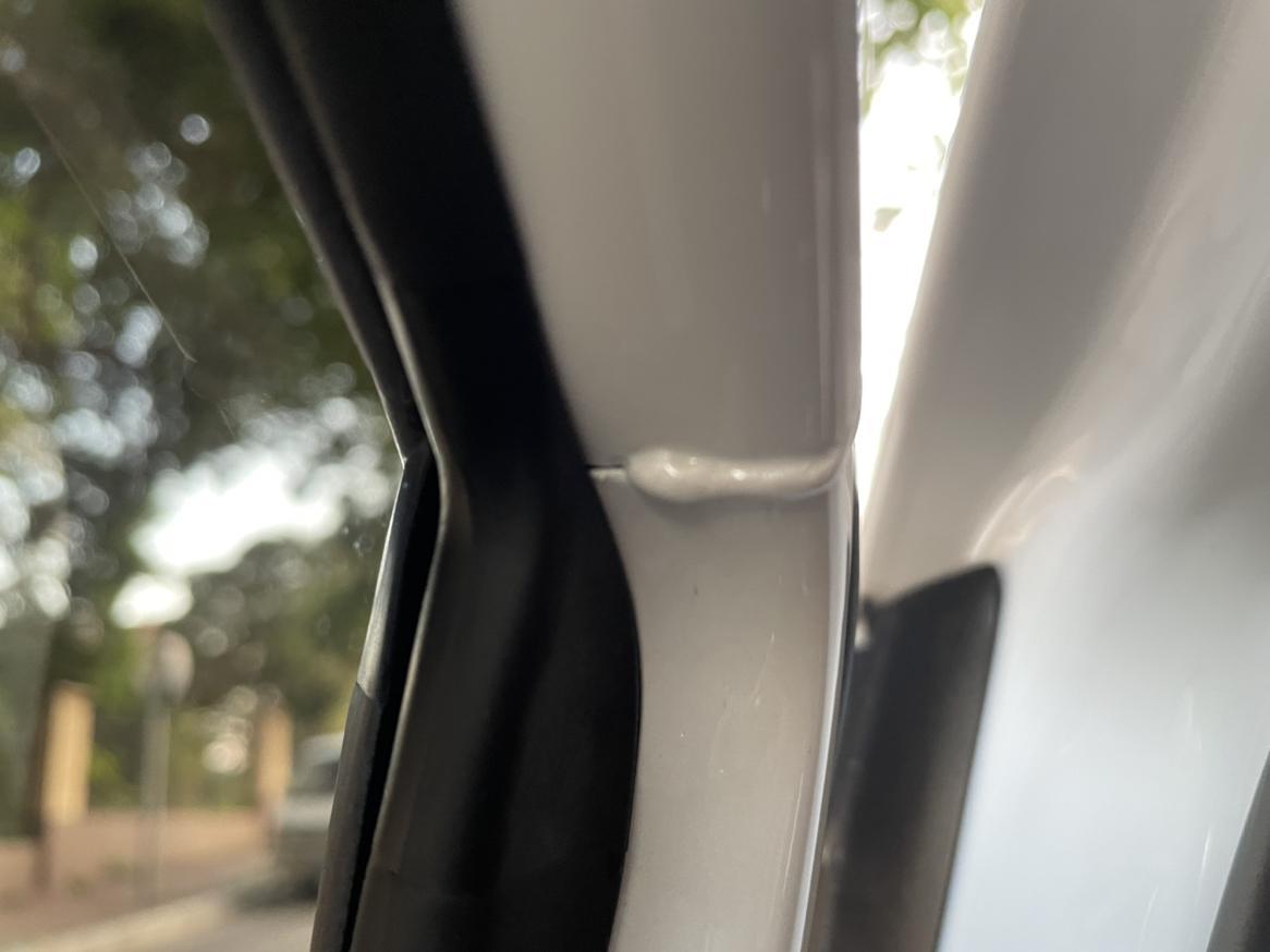 传祺m6今天才看到车门上面有焊点就是车窗最上面你们的车有嘛。我之前的其他品牌车没有这个焊点…?爱车吐槽