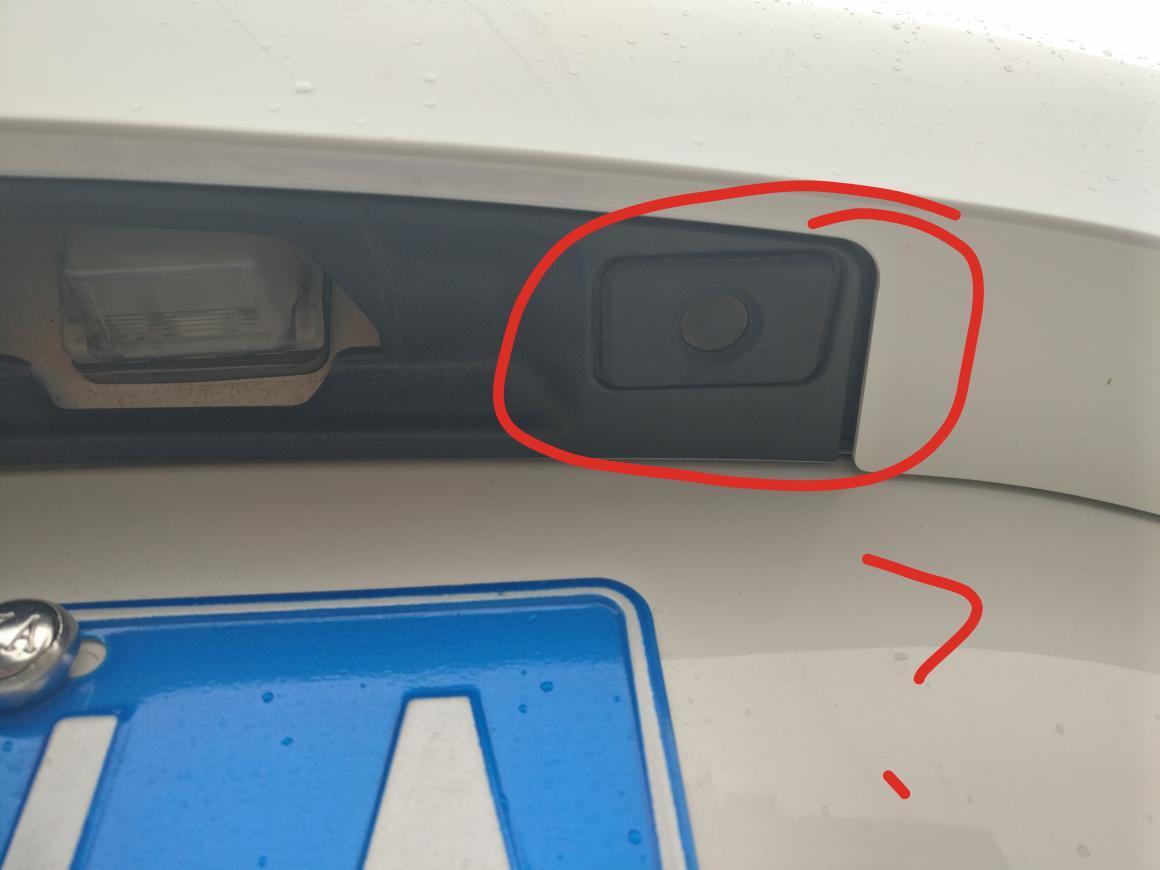 马自达cx5 后备箱这个按钮是干嘛的？