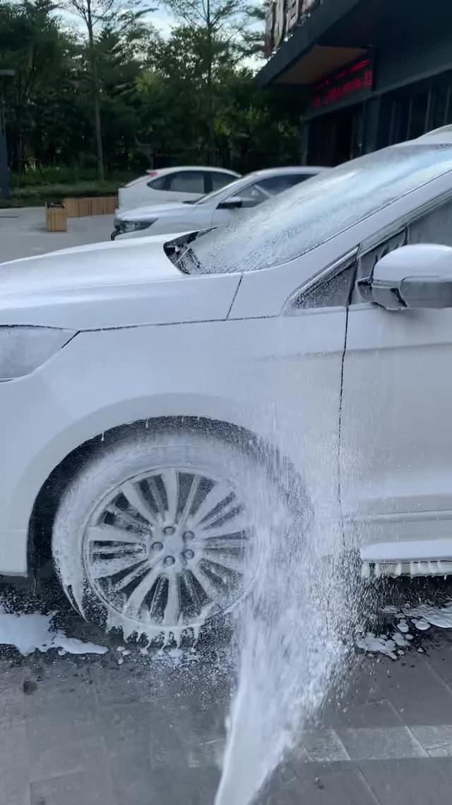 锐界天气好自己洗车