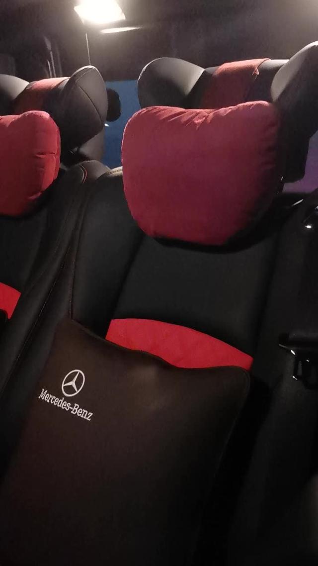 奔驰g级越野中的航空座椅配上迈巴赫护颈枕效果杆杆