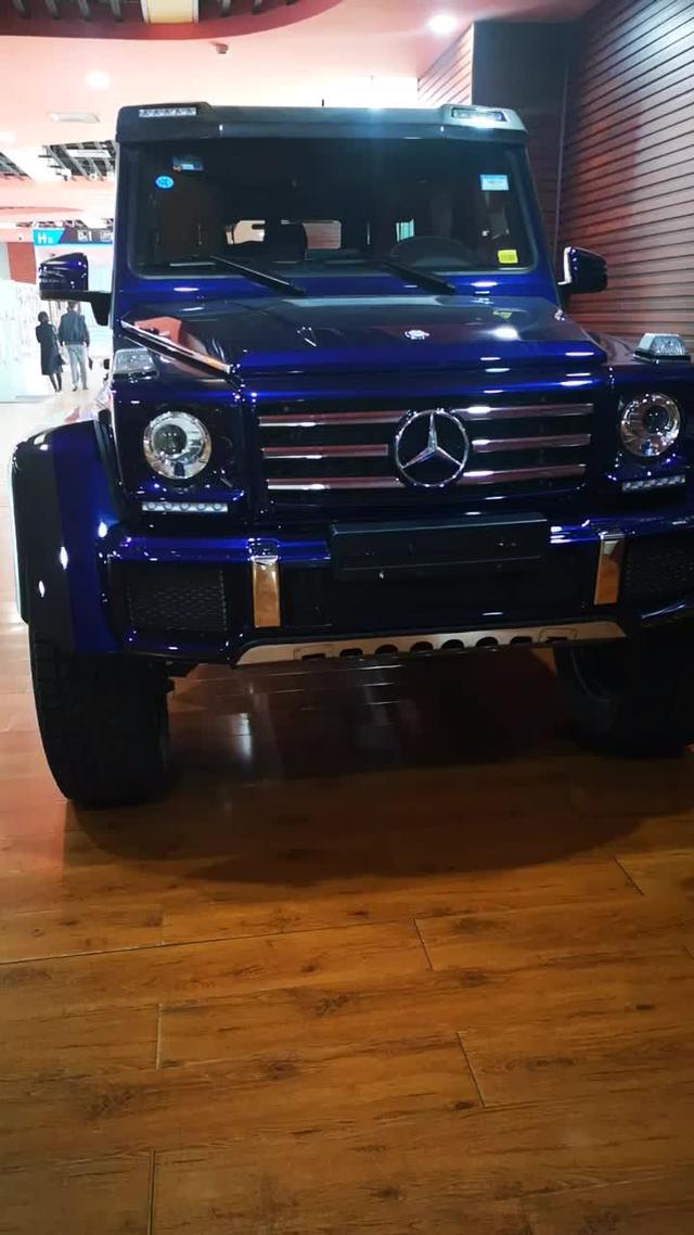 奔驰g级来个蓝色喜欢吗，大G500,4×4