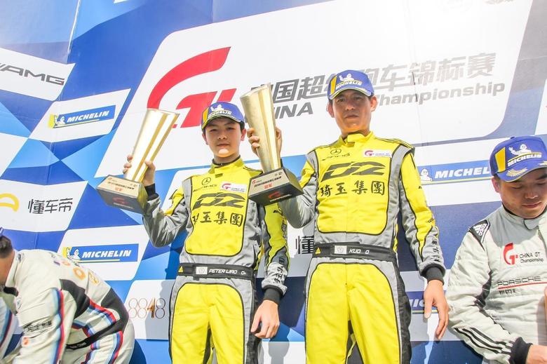amg gt 中國GT超級跑車錦標賽這次比賽得到了GT3AM冠軍和GT4Pro冠軍謝謝D2車隊給我的全力支持，以及辛苦的後勤人員