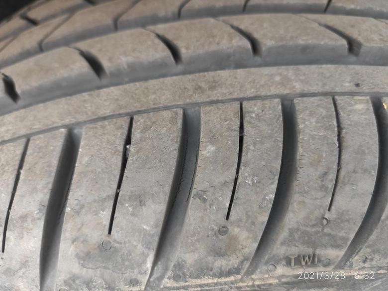大家汽车捷达VS7有没有出现轮胎开裂的问题？