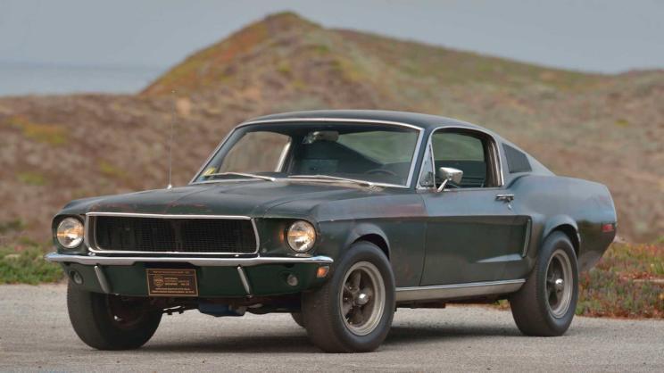 340万美元（约合2336万元人民币）！1968年福特Mustang创拍卖纪录！1968年的设计，这颜值放到现在，依然不过时，尤其新老款摆在一起，甚至老款别的一番滋味。四挡手动，经典造型，堪称经典！只可惜，如今的Mustang越混越差，早已没有了当年那种风韵。惋惜矣！