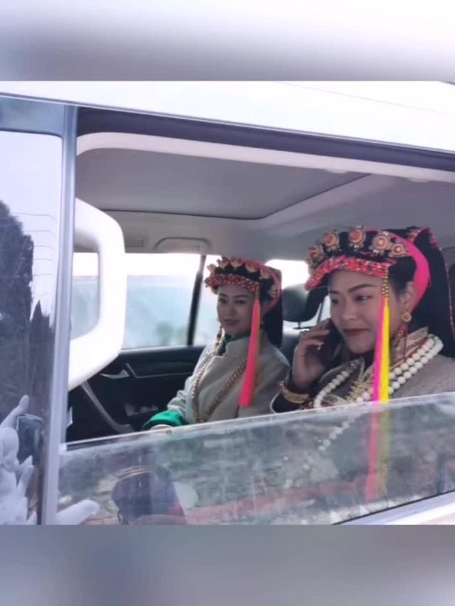哈弗h92019年的最后一天，重庆轰九大队和四川川九大队的车友参加藏族婚礼迎亲活动，几十台h9长龙场面很壮观
