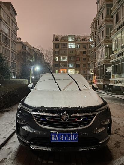 昂科旗 4.12的哈尔滨，再次入春失败，我这大中午就不应该洗车，下完大泥巴，晚上又下大雪！
