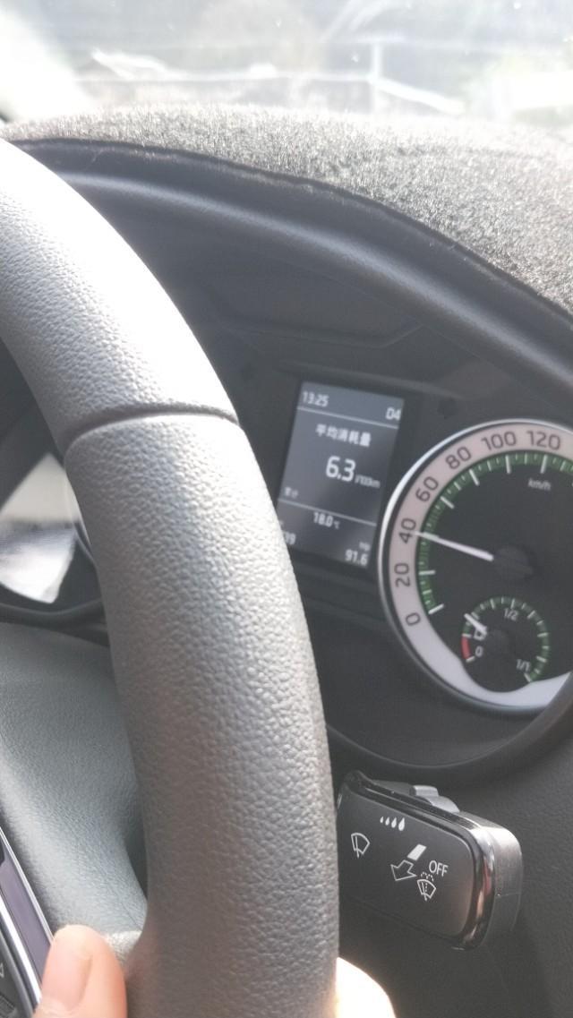 我的是斯柯达明锐2019款1.2T豪华版的，求大神为什么行驶平均消耗量一直显示都是6.3/100km