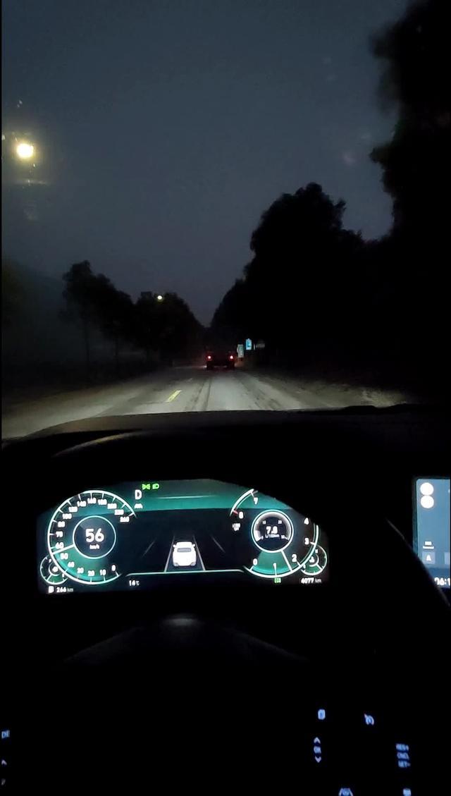 第十代索纳塔,2.0T顶配，目前行驶四千多公里了，没有一点问题，给大家分享一下原车JBL音响效果！