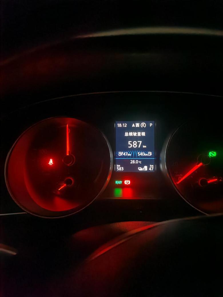 迈腾gte为什么我的车刚提不到一个月，充满电显示只能跑47公里？