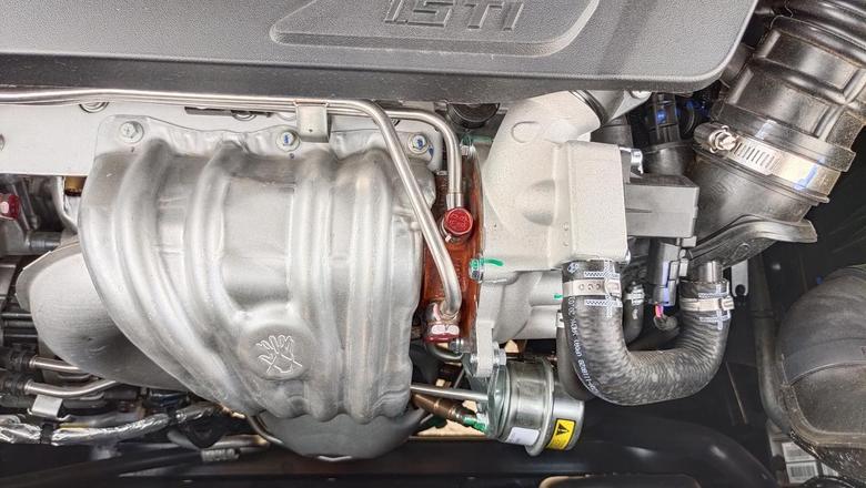 过几天去提车发现比亚迪宋pro涡轮增压部件有锈迹。这车要不要换一台？
