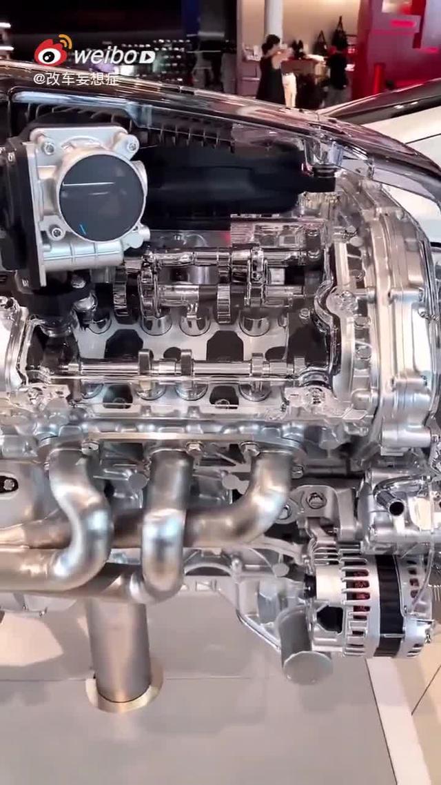 日产gtr 卸掉日产GTR的引擎，就知道它的6缸发动机，看起来有多霸气！