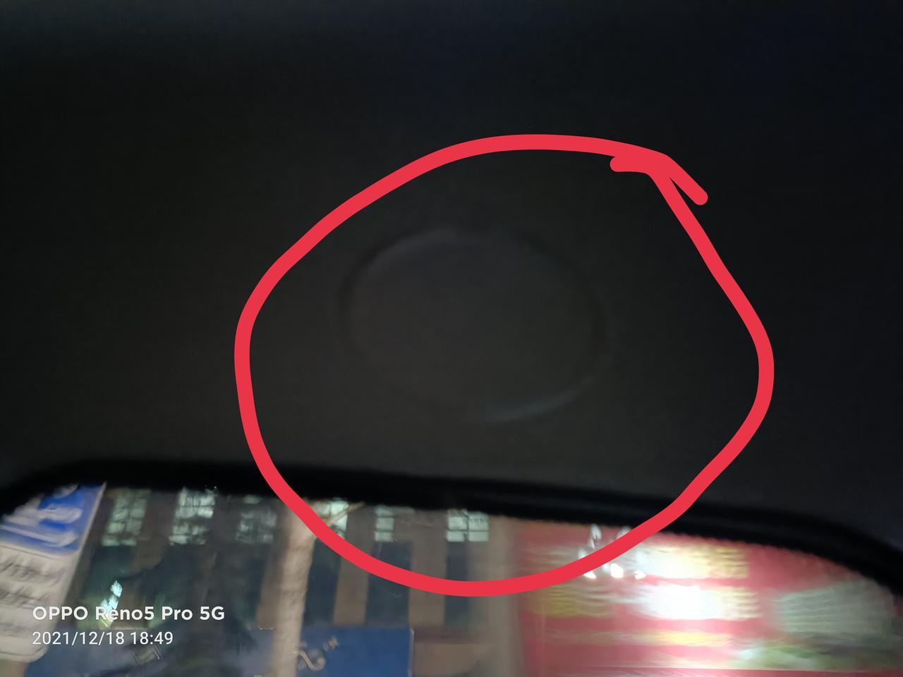 求教！有知道小蚂蚁后车窗这的这个小圆圈⭕是干啥的吗？