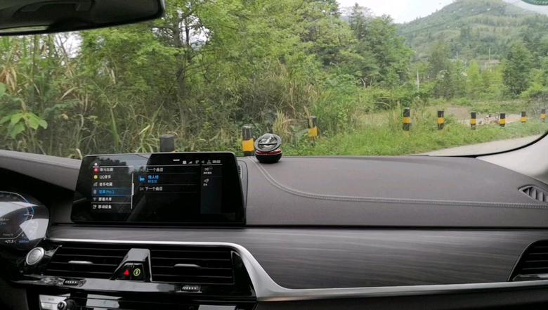 宝马5系phev先锋版加装自动泊车，全景影像多少钱啊有装了的吗？