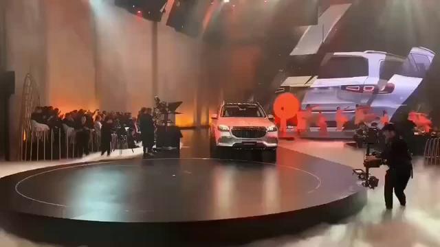 全新梅赛德斯迈巴赫S级轿车全球首发暨全新梅赛德斯 迈巴赫GLSSUV中国上市，以全新“礼器”诠释