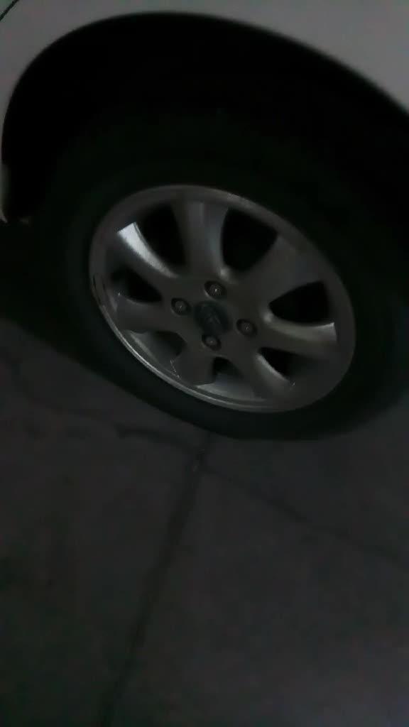 昂科拉新能源车的轮胎都是如此之小。